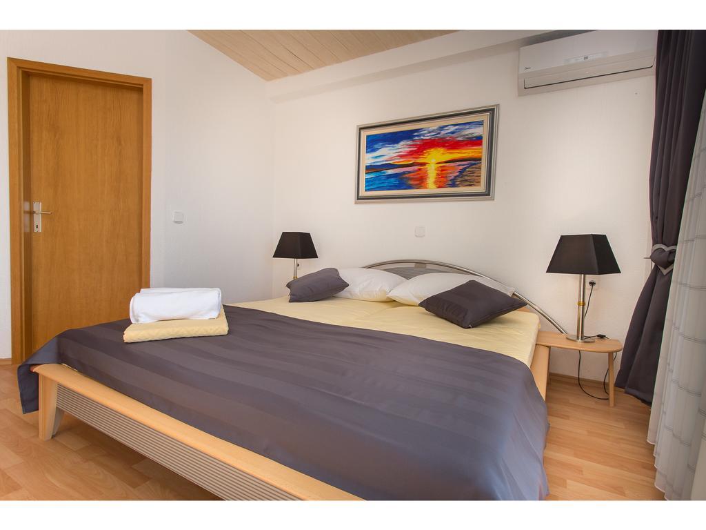 Lanterna Rooms Turanj Exterior foto