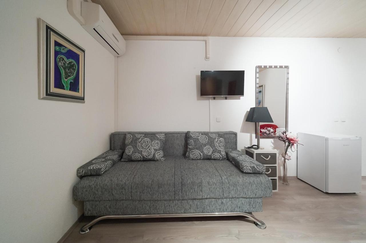 Lanterna Rooms Turanj Exterior foto